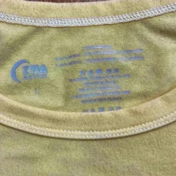 Zyia Active Yellow Icarus Hendrix Must Have Tee Size Large Excellent Condition - Picture 4 of 5